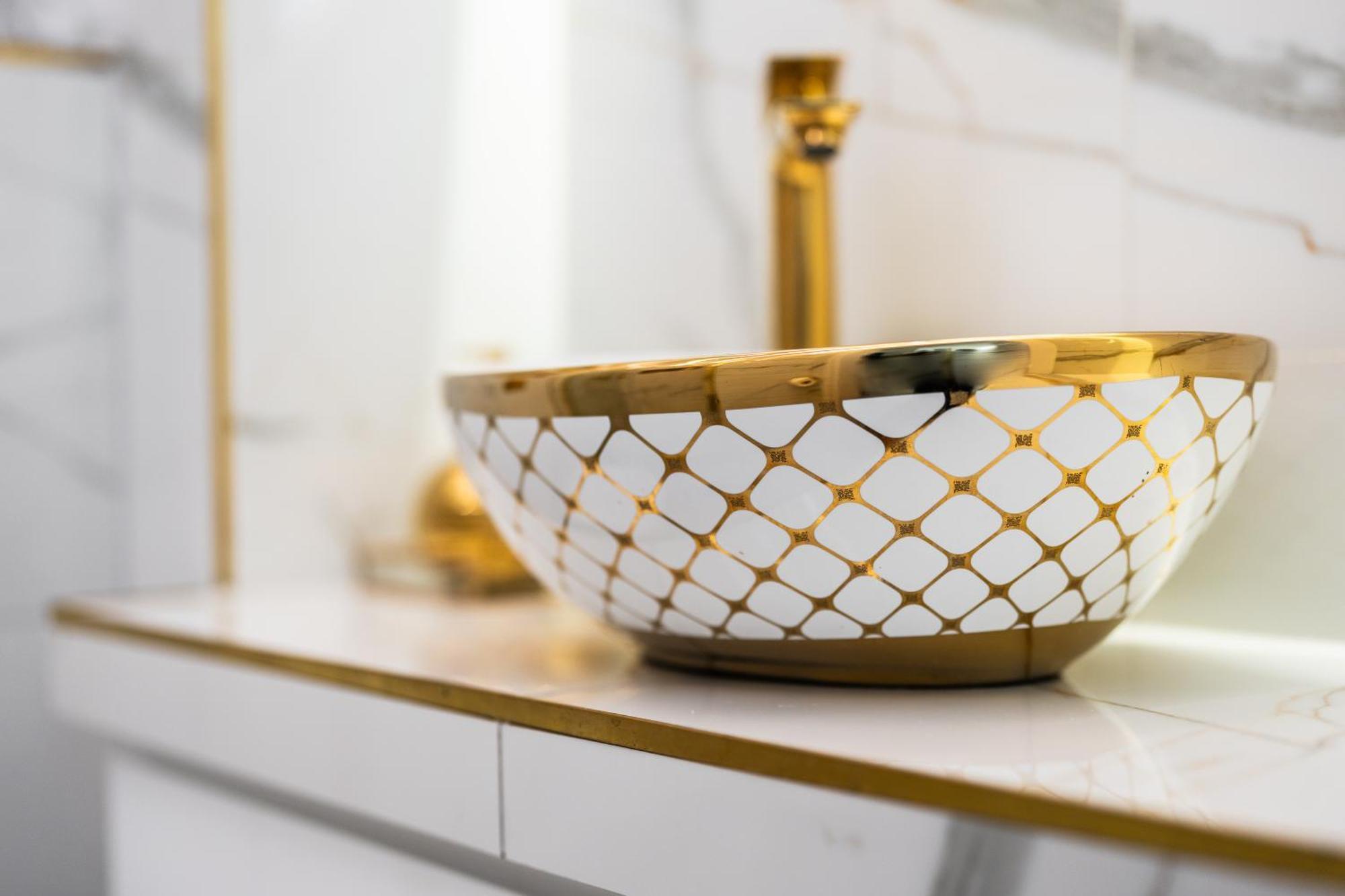 Gold Luxury *