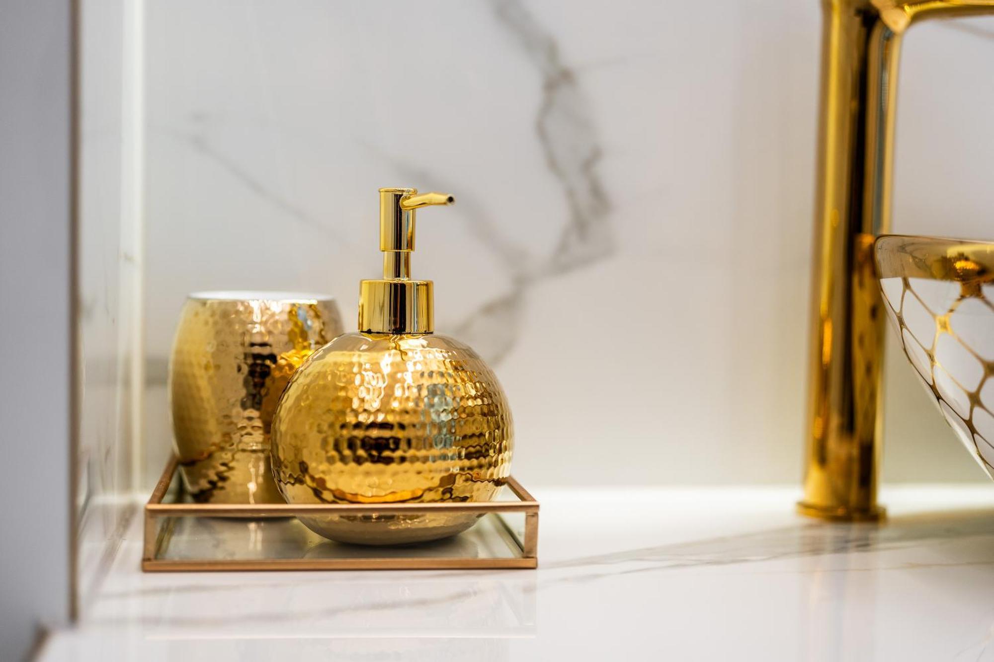 Gold Luxury Katovice